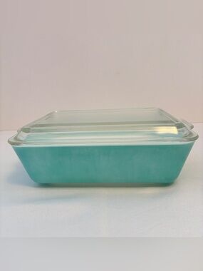 Pyrex Turquoise 1.5 Quart Refrigerator Dish With Lid 503 Vintage